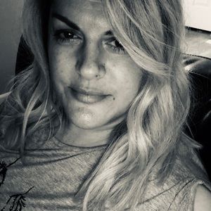 Meet your Posher, Adrienne